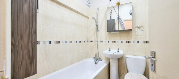 1 bedroom Apartment in London, United Kingdom No. 9907 9