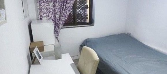 Apartamento de 2 dormitorios en Córdoba, Spain No. 170906 8