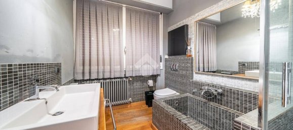 5 chambres Villa à Reggio Emilia, Italy No. 301317 35