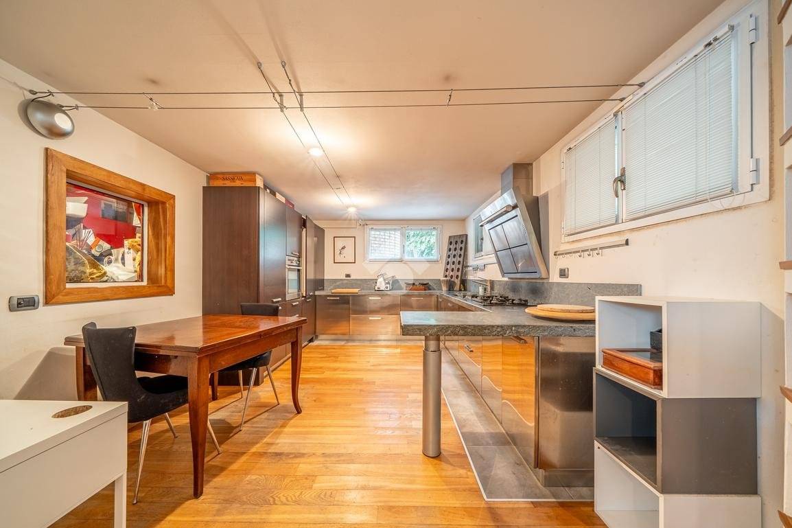 5 chambres Villa à Reggio Emilia, Italy No. 301317