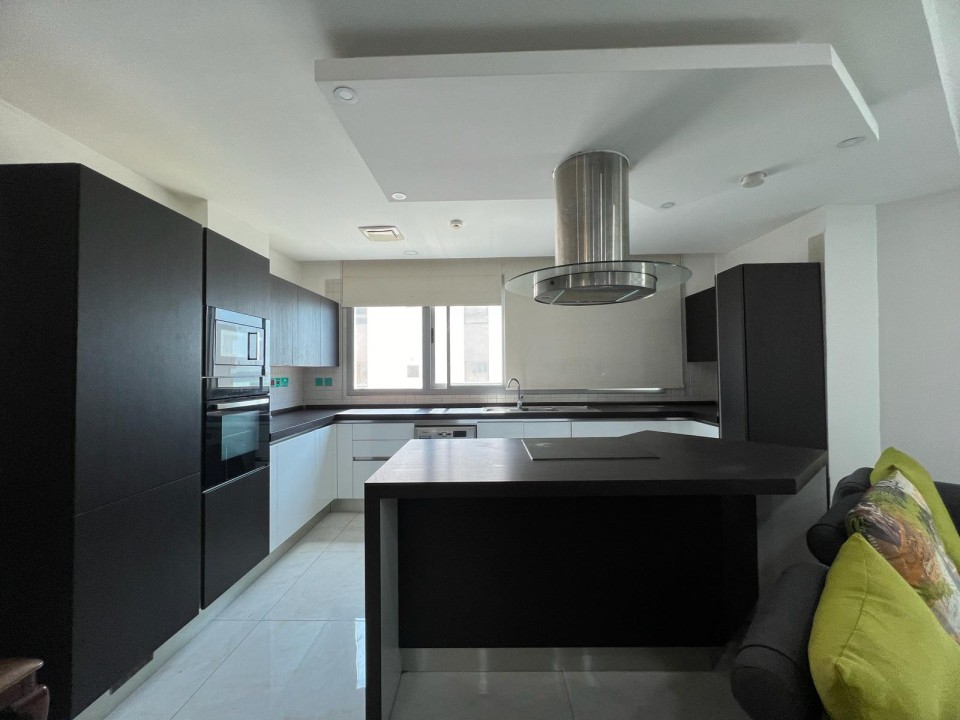 Квартира с 2 спальнями в Аль-Хидд, Бахрейн № 1269