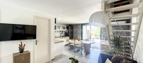 Квартира с 1 спальней в Пьетрозелла, Франция № 65756 3