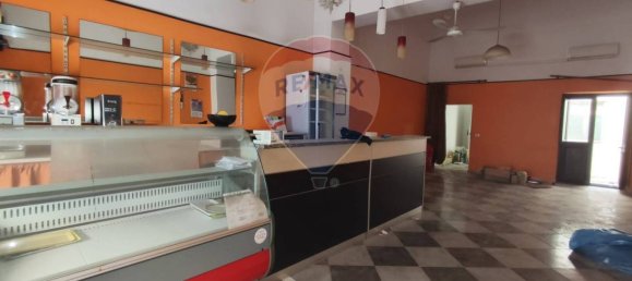 3 rooms Commercial property in Syracuse, Italy No. 243114 4