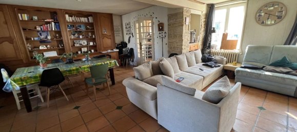 6 bedrooms House in Chouy, France No. 93381 2