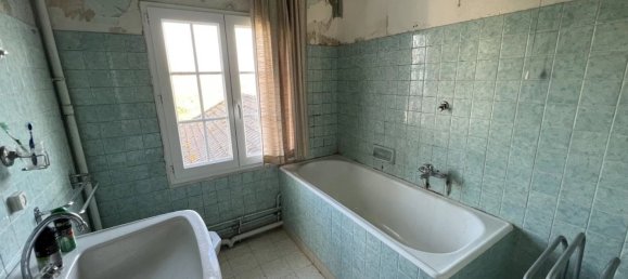 6 bedrooms House in Chouy, France No. 93381 21