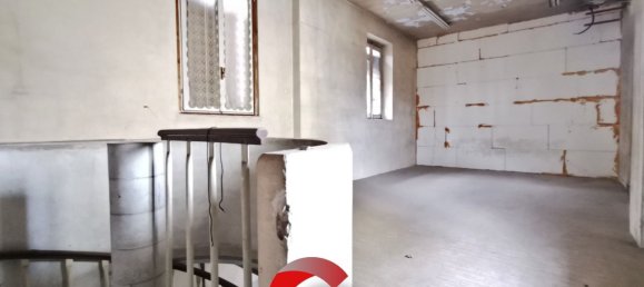 Gewerbliche Immobilie in Cuggiono, Italy 175m², Nr. 176896 32