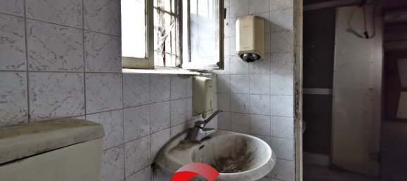 Gewerbliche Immobilie in Cuggiono, Italy 175m², Nr. 176896 18