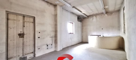 Gewerbliche Immobilie in Cuggiono, Italy 175m², Nr. 176896 33