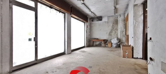 Gewerbliche Immobilie in Cuggiono, Italy 175m², Nr. 176896 27