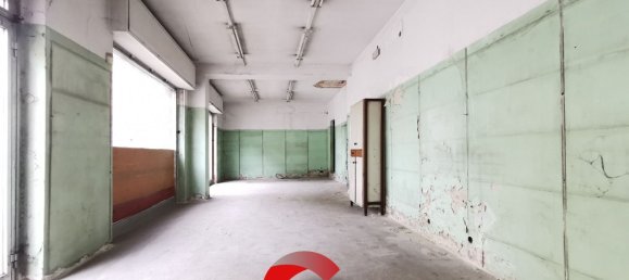 Gewerbliche Immobilie in Cuggiono, Italy 175m², Nr. 176896 7