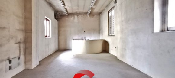 Gewerbliche Immobilie in Cuggiono, Italy 175m², Nr. 176896 35