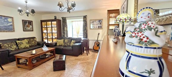 4 bedrooms House in Fene, Spain No. 51823 2