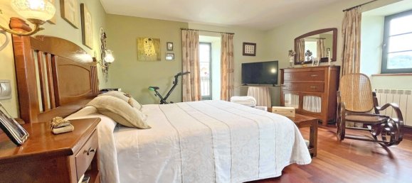 4 bedrooms House in Fene, Spain No. 51823 9