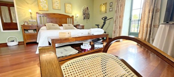 4 bedrooms House in Fene, Spain No. 51823 15