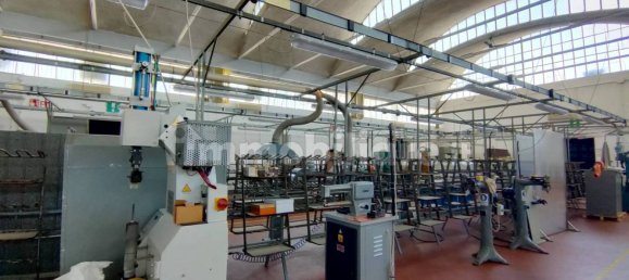 5 rooms Warehouse in Udine, Italy No. 275763 32