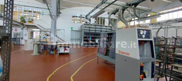 5 rooms Warehouse in Udine, Italy No. 275763 31