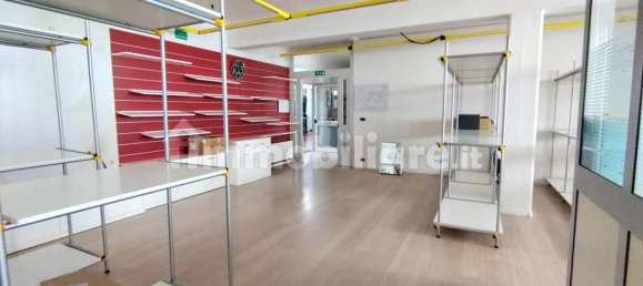 5 rooms Warehouse in Udine, Italy No. 275763 42