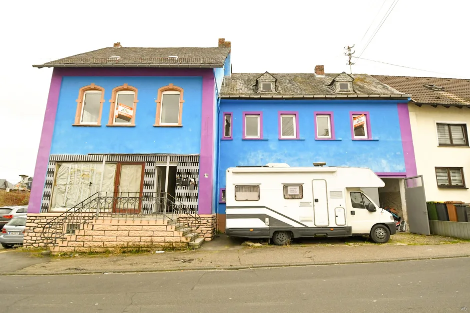 Здание с 7 комнатами в Вестервальд, Германия № 56441