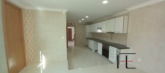 3 chambres Maison à Cascais, Portugal No. 26083 12