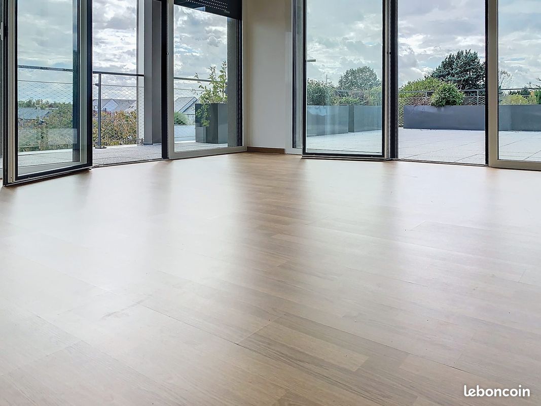 2 bedrooms Apartment in Chambray-les-Tours, France No. 235215