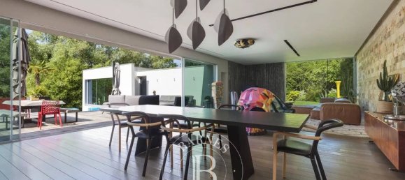 5 bedrooms House in Bievres, France No. 182178 14