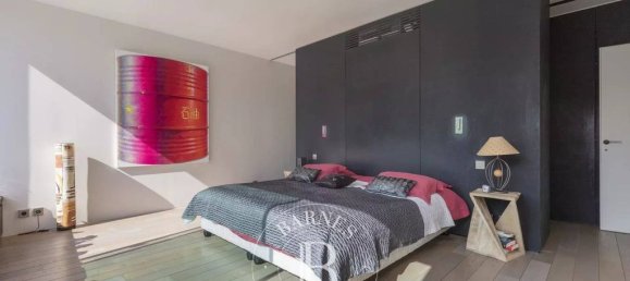 5 bedrooms House in Bievres, France No. 182178 19