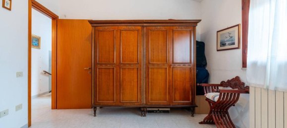 Вилла с 5 комнатами в Капотерра, Италия № 33556 29