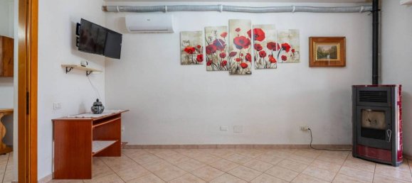 Вилла с 5 комнатами в Капотерра, Италия № 33556 12