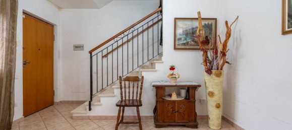 Вилла с 5 комнатами в Капотерра, Италия № 33556 17