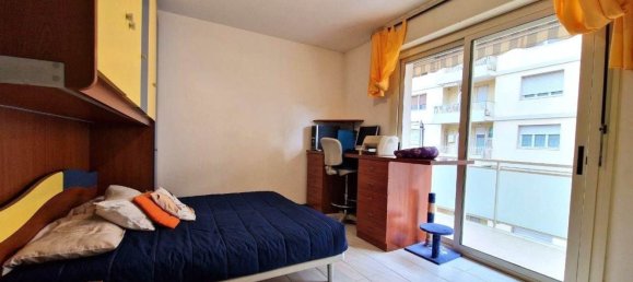 Penthouse T4 em Vallecrosia, Italy N.º 363633 11