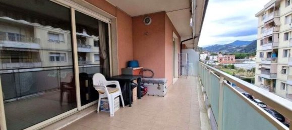 Penthouse T4 em Vallecrosia, Italy N.º 363633 17