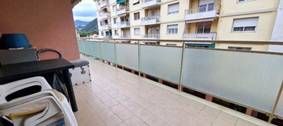 Penthouse T4 em Vallecrosia, Italy N.º 363633 15