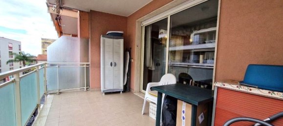 Penthouse T4 em Vallecrosia, Italy N.º 363633 16