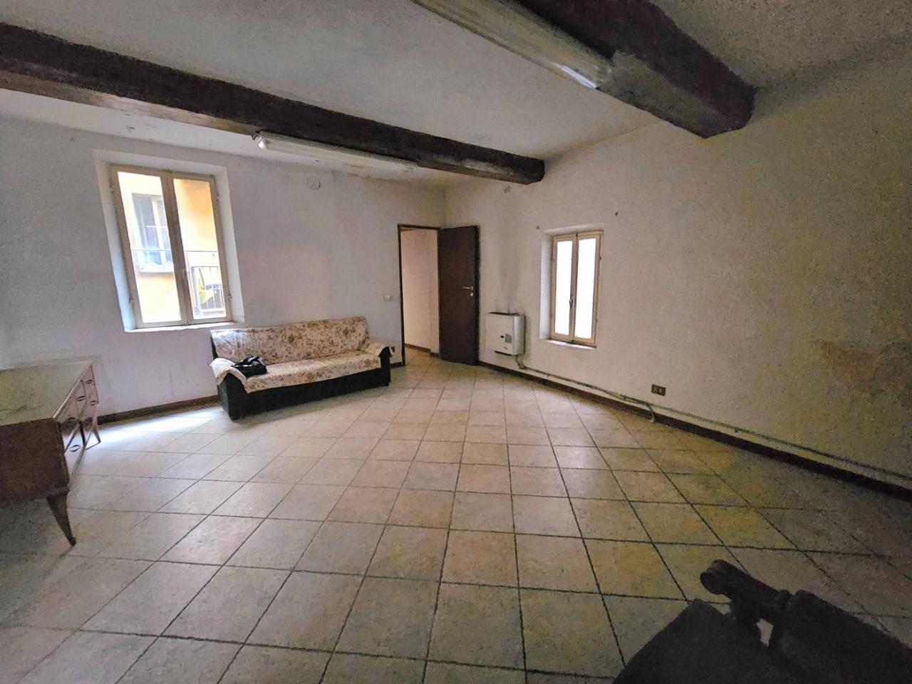 2 rooms Apartment in Modena, Italy No. 42010