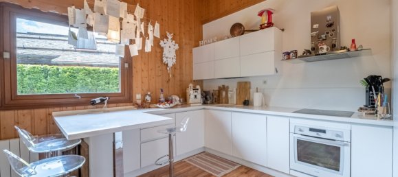 5 bedrooms Commercial property in Chamonix-Mont-Blanc, France No. 1283 10