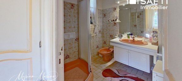 4 bedrooms Villa in Frejus, France No. 195227 19