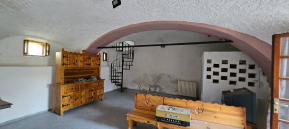 5-Zimmer Haus in Villafranca Piemonte, Italy, Nr. 105599 6
