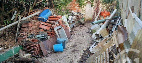  Land in Reims, France No. 90932 3