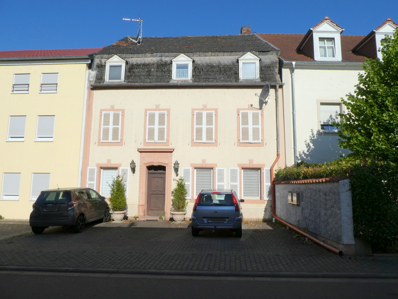 7 bedrooms Townhouse in Merzig-Wadern, Germany No. 219421