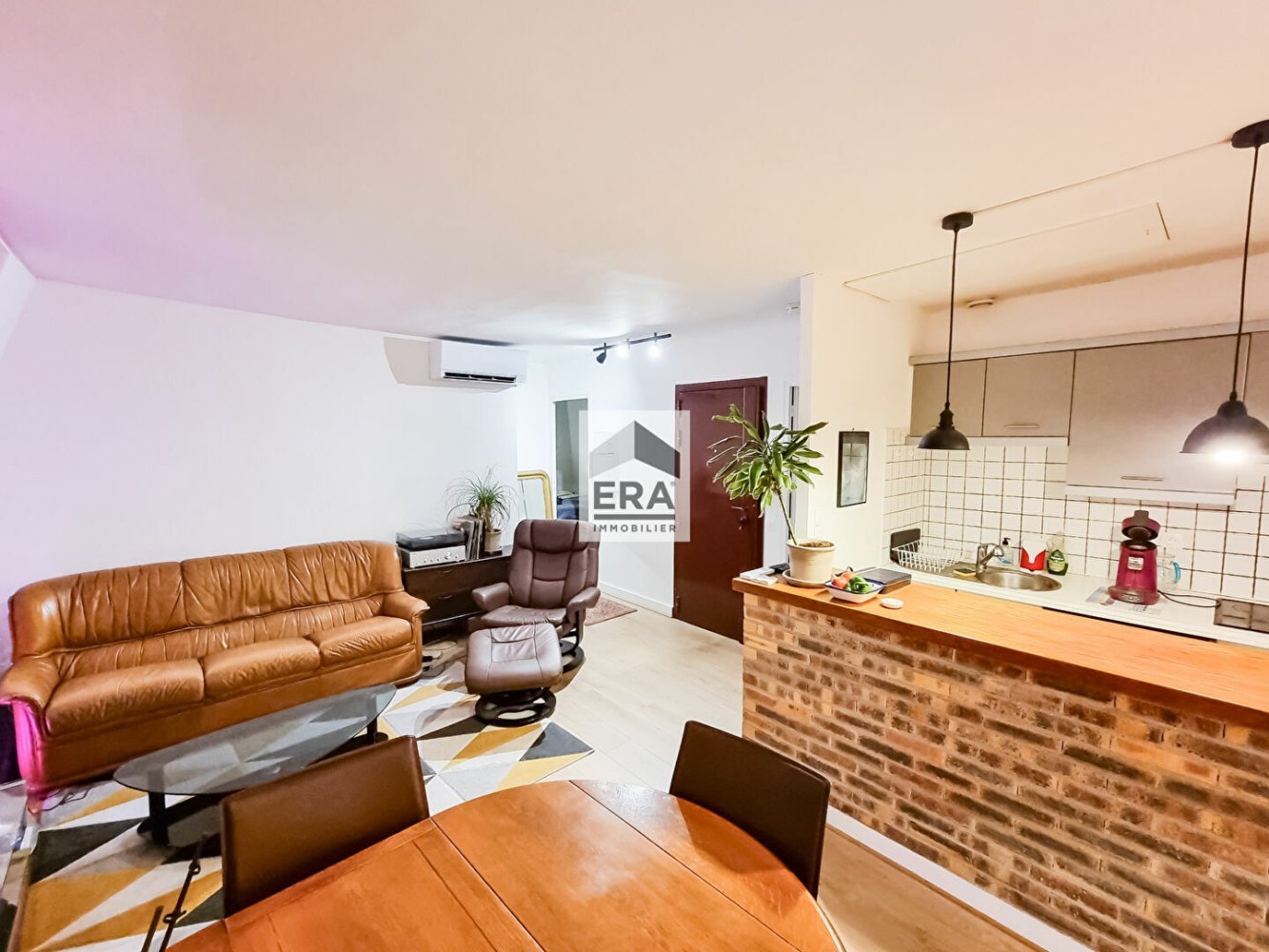 2 bedrooms Apartment in Creteil, France No. 144274