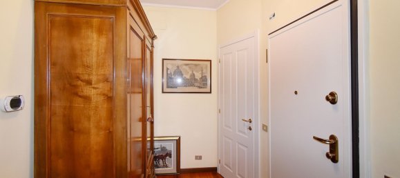 5 rooms Apartment in San Donato Milanese, Italy No. 19064 5