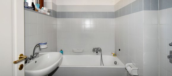 5 rooms Apartment in San Donato Milanese, Italy No. 19064 7
