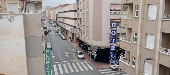 2 chambres Appartement à Torrevieja, Spain No. 182903 11