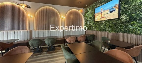 199m² Commercial property in Eaubonne, France No. 354055 5