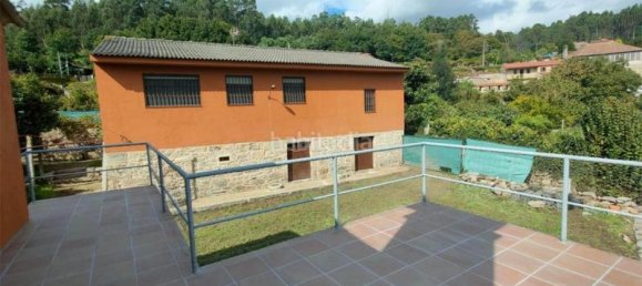 Дом с 4 спальнями в Арбо, Испания № 165203 2