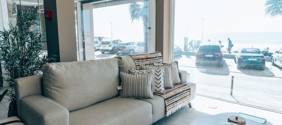 Gewerbliche Immobilie in Quarteira, Portugal 225m², Nr. 236242 4