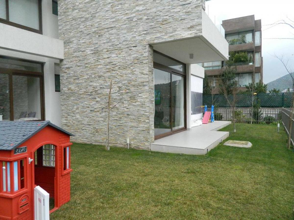 3 bedrooms Apartment in Santiago, Chile No. 1742