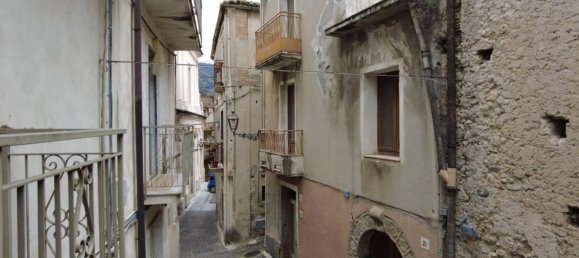 6 rooms House in Mammola, Italy No. 37631 9