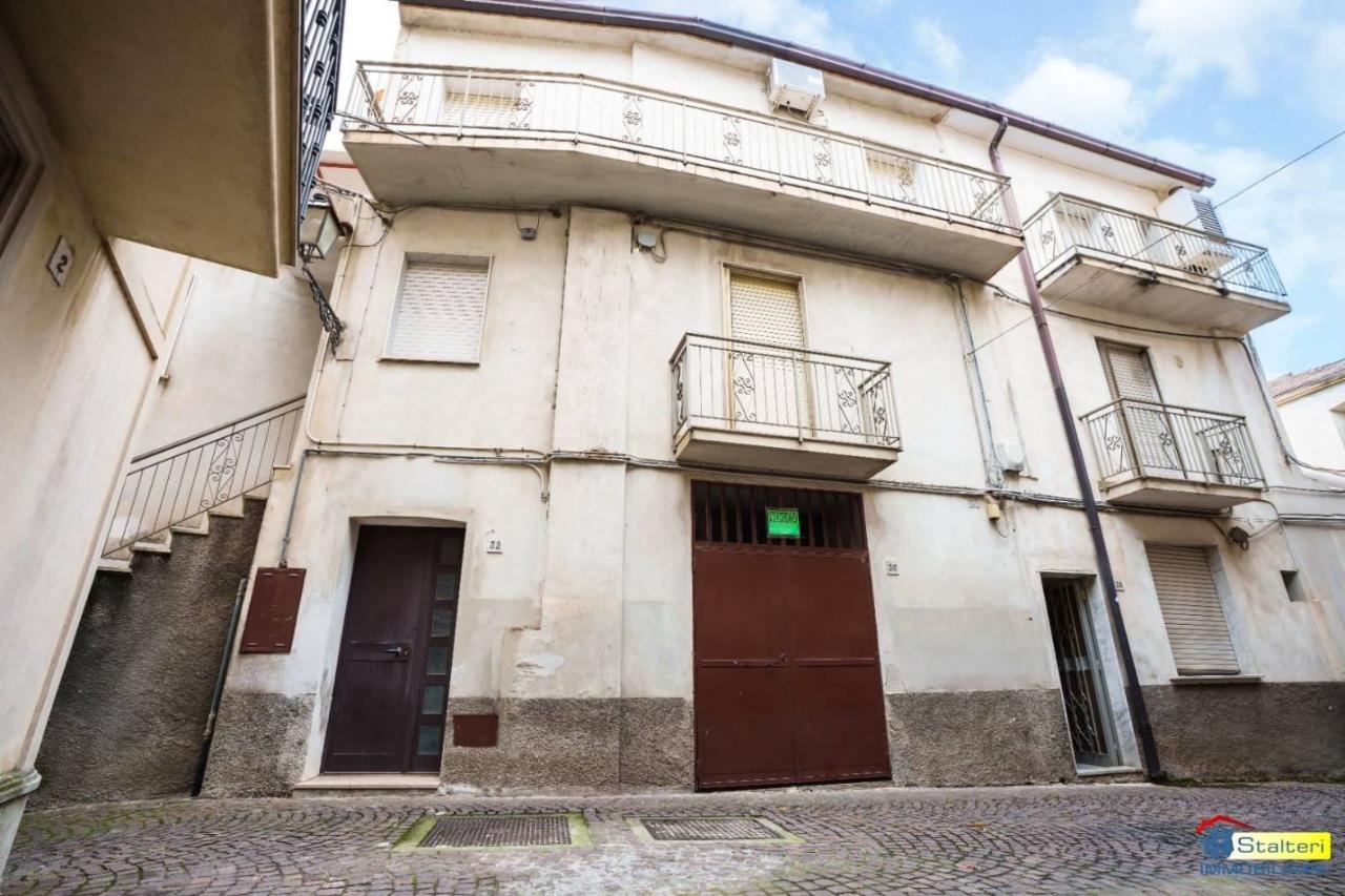 6 rooms House in Mammola, Italy No. 37631