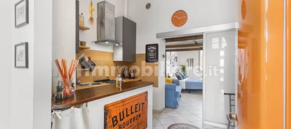1 bedroom Apartment in Milan, Italy No. 332650 2
